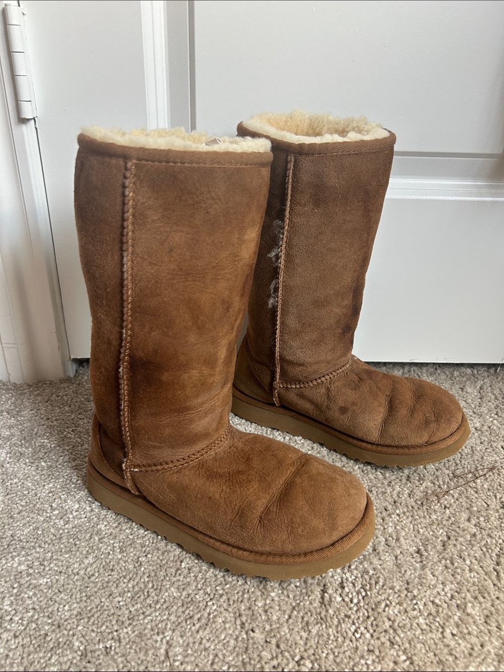 UGG kids boots size 3